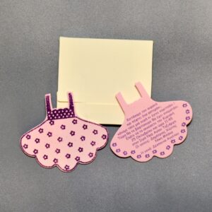 Προσκλητήριο βάπτισης φουστανάκι από υλικό EVA με εκτύπωση glitter σε φάκελο - κουτί.