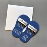 Μοναδικό προσκλητήριο βάπτισης τρισδιάστατα παντοφλάκια από υλικό EVA με φάκελο - κουτί.