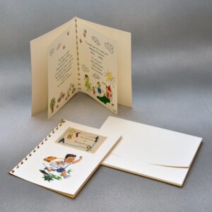 Προσκλητήριο βάπτισης τετράδιο με σχολικό θέμα, με ιδιαίτερο δέσιμο και φάκελο - κουτί. 