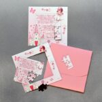 Προσκλητήριο βάπτισης κορνίζα - παζλ από μαγνήτη με θέμα νεραϊδούλα και φάκελος - κουτί