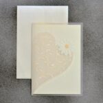 Προσκλητήριο γάμου και γάμου - βάπτισης με ριζόχαρτο, ανάγλυφα στοιχεία και εκτύπωση glitter.