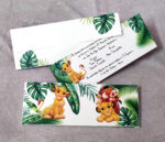 Προσκλητήριο βάπτισης με θέμα "Lion King - Hakuna Matata" και εκτυπωμένος φάκελος - κουτί.