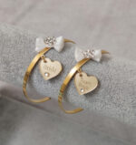 Limited Edition χειροπέδες με καθρέφτη plexi-glass με χάραξη bride ή team bride, με swarovski και ιδιαίτερη διακόσμηση.