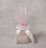 Mπομπονιέρα γάμου ή βάπτισης γυάλινη φοντανιέρα με αρωματικό κερί και καρδιά από υλικό Eva με μονογράμματα ή όνομα.