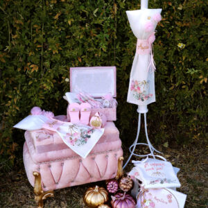Εντυπωσιακό πακέτο βάπτισης για κορίτσι με θέμα κολοκύθα σε ροζ αποχρώσεις.