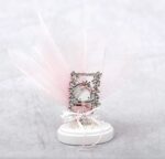 Μπομπονιέρα βάπτισης Little Princess ξύλινη,  σε βότσαλο