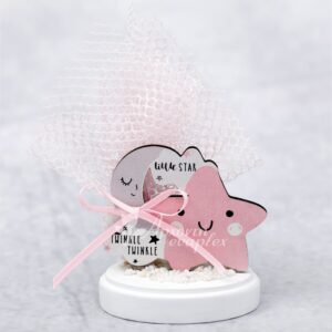 Μπομπονιέρα βάπτισης φεγγάρι ξύλινη,  σε βότσαλο