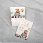 Προσκλητήριο βάπτισης με θέμα τιγράκι αμαξάκι και εκτυπωμένος φάκελος - κουτί.