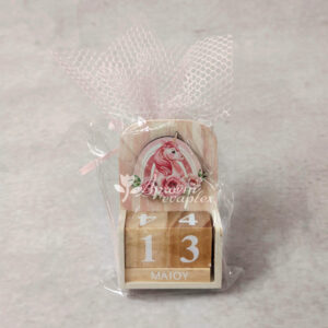 Μπομπονιέρα βάπτισης ξύλινο ημερολόγιο με θέμα μονόκερος