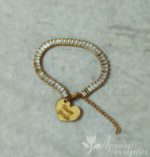 Βραχιόλι Team Bride απο ανοξείδωτο ατσάλι και ζιργκόνια με χρυσή καρδούλα plexiglass με χάραξη.