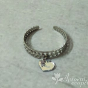 Μαρτυρικό βραχιόλι βάπτισης απο ανοξείδωτο ατσάλι σε ασημί χρώμα με σταυρουδάκι και καρδιά από ασημί καθρέφτη plexiglass.