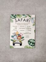 Ξύλινο προσκλητήριο βάπτισης με θέμα Safari.