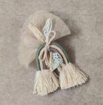 Βοho μπομπονιέρα βάπτισης υφασμάτινο ουράνιο τόξο σε γαλάζιες - πετρόλ αποχρώσεις.