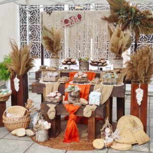 Boho στολισμός βάπτισης σε γήινες αποχρώσεις.