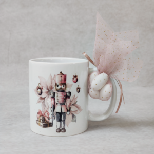 Χριστουγεννιάτικη μπομπονιέρα βάπτισης κούπα με θέμα καρυοθραύστης.