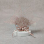 Προσκλητήριο - μπομπονιέρα γάμου – βάπτισης δέντρο ζωής από ροζ χρυσό καθρέφτη plexi-glass σε βότσαλο.