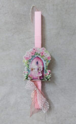 Χειροποίητη πασχαλινή λαμπάδα διακοσμημένη με δαντέλα, πέρλες και τρισδιάστατο ξύλινο με θέμα νεράιδα.