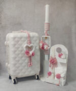 Πακέτο βάπτισης για κορίτσι με θέμα λουλούδια σε λευκές και ροζ αποχρώσεις.