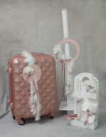 Πακέτο βάπτισης για κορίτσι σε λευκές και ροζ αποχρώσεις.