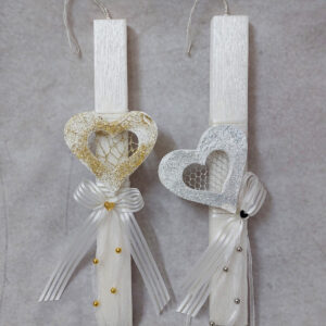 Χειροποίητη πασχαλινή λαμπάδα διακοσμημένη με χάντρες, κορδέλα, και γκλιτερ καρδιά από EVA.