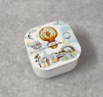 Μπομπονιέρα βάπτισης κεραμική μπιζουτιέρα εκτυπωμένη με θέμα αερόστατο.