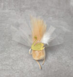 Μπομπονιέρα βάπτισης μαγνητάκι κύκνος από χρυσό καθρέφτη plexi glass.