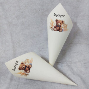 Χωνάκι βάπτισης με θέμα αρκουδάκι με παμπας και ζελατίνη με Marshmallows και πολύχρωμα smarties.