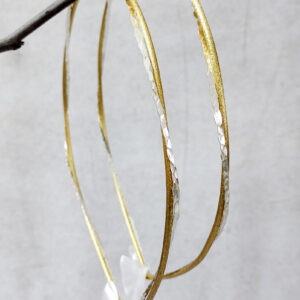 Επάργυρα, επιπλατινωμένα στέφανα γάμου με διπλή βέργα, σε στρόγγυλη χρυσή διαμανταριστή και σε σφυρήλατη ασημί.