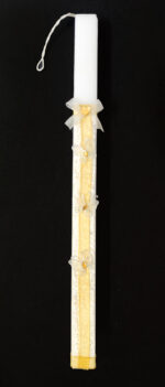 Χειροποίητη πασχαλινή λαμπάδα διακοσμημένη με φιόγκο με καρδια από χρυσό καθρέφτη πλέξι γκλας, πεταλούδες με γκλίτερ