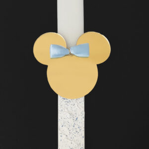 Χειροποίητη πασχαλινή λαμπάδα Μίκυ από χρυσό καθρέφτη πλέξι γκλας και γαλάζιο φιόγκο.