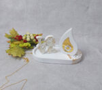 Χριστουγεννιάτικη σύνθεση με κεραμικό μάτι - σταγόνα και διακοσμητικό Love