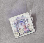 Μπομπονιέρα βάπτισης τρίλιζα με θέμα νεραϊδόκοσμος σε λιλά απόχρωση