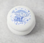 Κεραμικό μακαρόν με εκτύπωση ελεφαντάκι μπλε Toile de Jouy