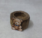 Μπομπονιέρα Κεραμικός κορμός ρεσώ με ξύλινη εκτύπωση αρκουδακι