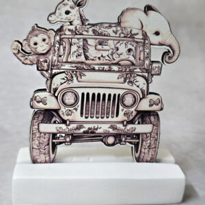 Μπομπονιέρα με Κεραμική βάση κιτ-κατ, με ξύλινο εκτυπωμένο jeep σαφάρι, καφέ, Toile de Jouy ύφος