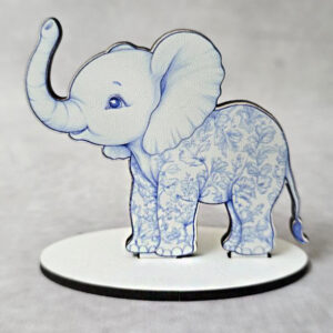 Ξύλινη Μπομπονιέρα με Βάση – Ελεφαντάκι σε Μπλε Στυλ Toile de Jouy