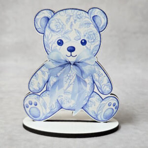 Ξύλινη Μπομπονιέρα με Βάση – Αρκουδάκι σε Μπλε Στυλ Toile de Jouy